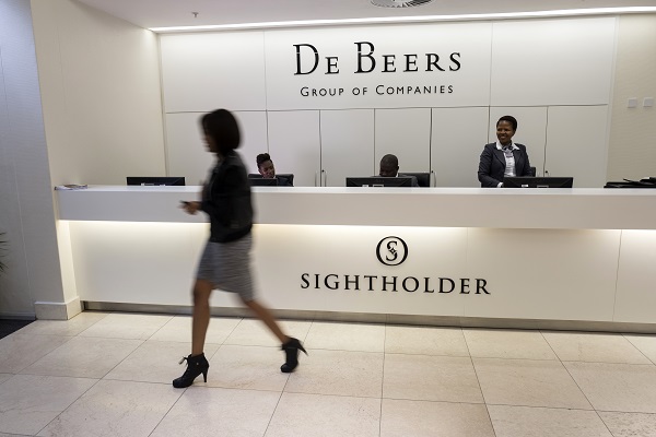  De Beers Updates Sightholder Signature